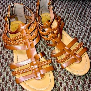 Strappy leather sandals